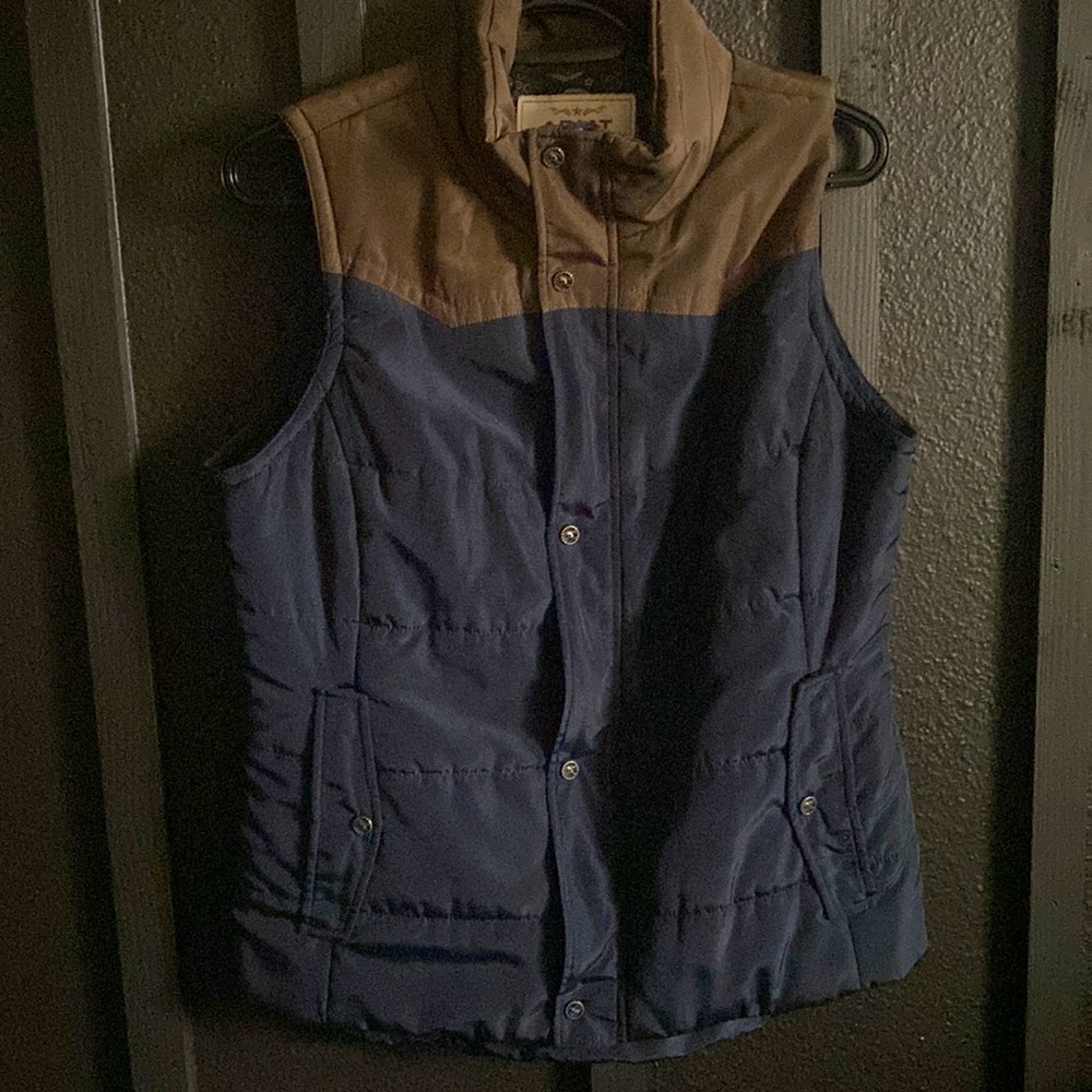 Women’s Medium Ariat Vest Blue/Brown like new